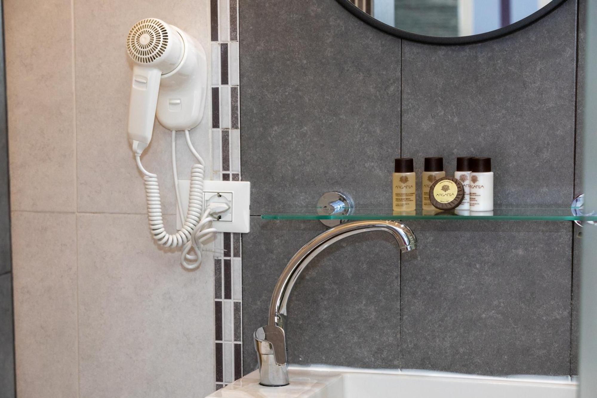 Vatican Suites - The Luxury Leading Accommodation In Roma Oda fotoğraf